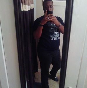 Meet your Posher, Deonte